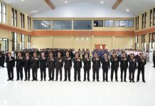 Walaupun Diguyur Hujan Polda Sulbar Gelar Upacara Hari Pahlawan Penuh Hikmah Dan Makna Tak Padamkan Semangat!.