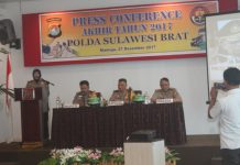 Press Conference Akhir Tahun 2017 ,Polda Sulawesi Barat.