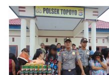 21Wanita dan 2 Pria Diamankan di Sebuah Kos-kosan Dan Digelandang Kepolsek Topoyo