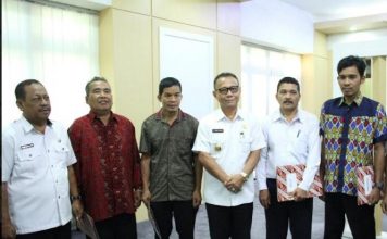 Bupati Buatkan SK Bagi Masyarakat Adat