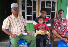 Dua Jam Tertimbun Reruntuhan Bangunan Mesjid Kades Selamat Dan Dua Orang Bosah