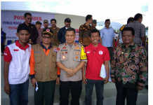 Kapolda Sulawesi Barat Bersama Tim Sabit Merah Indonesia Polman Tinjau Posko Induk Dimamasa