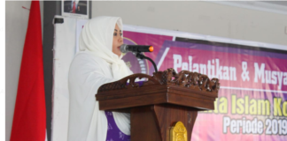 ERT : “Wanita Islam Harus Bersedia Menyisihkan Tenaga, Dana Dan Ilmu Agar Menjadi Infaq Dan Sadaqoh…!”