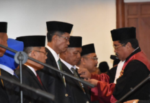Sebanyak 45 Anggota DPRD Sulbar di Sumpah