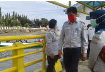 Mengantisipasi Penyebaran Suspect Covid-19, Korsatpel -Pel. Fery Mamuju Laksanakan Pemeriksaan Penumpang .