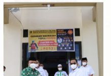 Satgas Covid-19 Kemenag Sulbar, bagikan APD Pada Seluruh Kasi bidang Madrasah.
