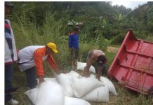 Warga Transmigrasi Rano Kec.Mehalaan Dapat bantuan 12 Ton Beras.