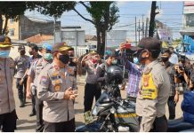 BJP Edy Murbowo SIK,.M.si meninjau Dapur Umum TNI-POLRI Peduli Covid-19