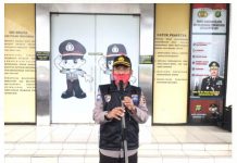 Sebanyak 1000 paket sembako di salurkan kepada warga Tangerang Selatan.