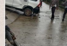 Terlibat Kecelakaan di Depan Kantor Bupati, Anggota Polres Mamasa Dilarikan Ke Puskesmas.