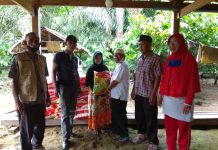 Baznas Kabupaten Mamuju Peduli Warga YangTidak Mampu.