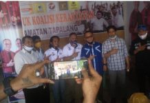 Habsi Dini Hari Kampanye Di Tapalang/Tapalang Barat Mengurai Sejumlah Keberhasilan.