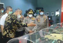 *Bangga Buatan Indonesia,Kabaharkam Polri Kunjungi Perusahaan Pembuatan Alat Keamanan Dan Keselamatan*