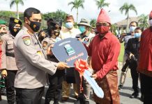 Kabarkam Wakili Kapolri Hadiri Penyerahan Hadiah Lomba Kampung Tegel Mandiri Babel.