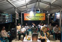 Pos Kamling Rw 04 Kel.Ciganjur Kec.Jagakarsa Kampyng Tanggung Jaya Tingkatkan Kewaspadaan Dalam Hadapi Pandemi covid-19