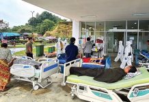* Ribuan Pengungsi Korban Gempa Bumi Mamuju-Majene Menolak Pulang Kerumahnya Masing-Masing*