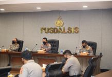 *Kabaharkam Dampingi Kapolri Rapat Persiapan PPKM Skala Mikro*
