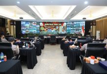 *Kabaharkam Polri Beri Pengarahan Pada Rapim Polri 2021*