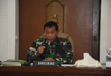 *Komandan Seskoad Menerima Paparan Hasil Pendidikan Luar Negeri*