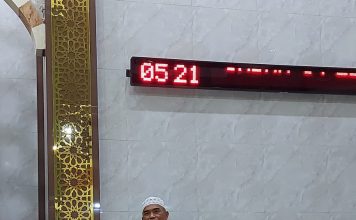 *Melalui Program Subhuh Keliling Kapolda Metrojaya Menyerahkan Sejumlah Bantuan*