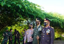 *Kapolda Sulbar Menghadirin Upacara HUT TNI Ke-76*