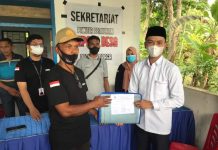* Muh Tarmisi Mendaftar Calon Desa Sampaga Diantar Sejumlah Pendukungnya*