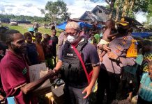 Program Si ipar Satgas Binmas Noken Ops Damai Cartenz Hadir Dikampung Kokamu Distrik Dekai Yahukimo