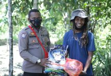 Program Koteka Satgasres Binmas Noken Temui Hengki Mofu DiKenyam