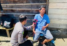 Tim Medis Satgas Binmas Noken Ops Damai Cartenz 2022 Door To Door Kerumah Warga DiSugapa Melayani Kesehatan