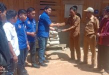 Peduli Desa Wisata Tondok Bakaru,ER-BRB Berikan Bantuan 150 Zak Semen