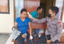 Tim Medis Satgas Binmas Ops Damai Cartenz 2022 Gelar Pengobatan Secara Gratis Diwilayah Nduga Papua.