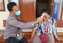 Tim Medis Satgasres Ops Damai Cartenz 2022, Tingkatkan Pelayanan Pengobatan Kepada Warga Kenyam Nduga Papua.