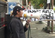Aliansi Mahasiswa Menggugat,Minta Suharso Mundur Dari Jabatannya Karena Kinerjanya Tidak Maksimal.