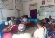Sejumlah Warga Dusun Saluppea Desa Saludenge Kec. Tommo Mendatangi Kantor KCD Menuntut Penyelesai Proyek Pembangunan Sekolah.