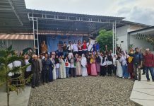 PHS-ENNY Paslon No.4 Pilgub Sulbar Kampanye Diologis Menyisir Jantung Kota Mateng.