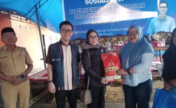 Anggota DPR RI Melakukan Kunjungan Kerja Di Tapalang Barat MAMUJU.