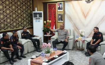 Kapolda Sulbar Terima Kunjungan Silaturahmi Senkom, Eratkan Sinergi Jaga Kamtibmas yang Kondusif