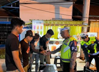 Patroli Blue Light Polantas Polda Sulbar: Bangun Kedekatan Akrab,Pastikan Malam Yang Aman Dan Penuh Kehangatan