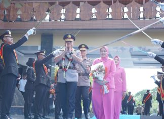 Doa Penuh Kehangatan Iringi Langkah Pamit Irjen Pol Adi Deriyan Jayamarta