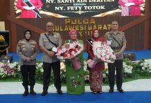 Serah Terima Ibu Asuh Polwan Polda Sulbar,Dari Kehangatan Yang Berlalu Kesemangat Yang Baru