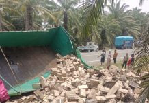 Ditlantas Polda Sulbar Sigap Tangani Kecelakaan Truk Pengangkut Minyak Kita, Himbau Pengemudi Utamakan Keselamatan