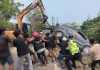 Gerak Cepat Polantas Polda Sulbar Hadir Bersama Masyarakat Evakuasi Mobil Avanza Masuk Lereng DiDesa Tadui Mamuju