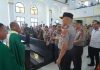 Titip Doa,Dengarkan Harapan : Kehangatan Minggu Kasih Kapolda Sulbar Di Gereja Santa Maria