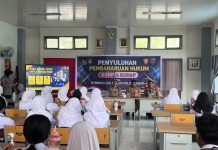Edukasi Hukum Sejak Dini,Ditbinmas Dan Bidkum Polda Sulbar Bedah KUHP- KUHAP Di SMAN 2 Mamuju