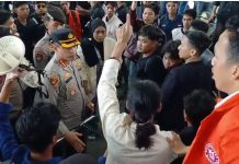 Kabid Humas Polda Sulbar: Polri Kawal Penyampaian Aspirasi Di DPRD Provinsi,Kedepankan Pendekatan Humanis Dan Dialog