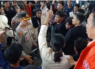 Kabid Humas Polda Sulbar: Polri Kawal Penyampaian Aspirasi Di DPRD Provinsi,Kedepankan Pendekatan Humanis Dan Dialog